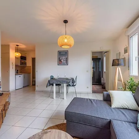 Pierre Semard Apartment *